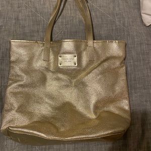 MK tote